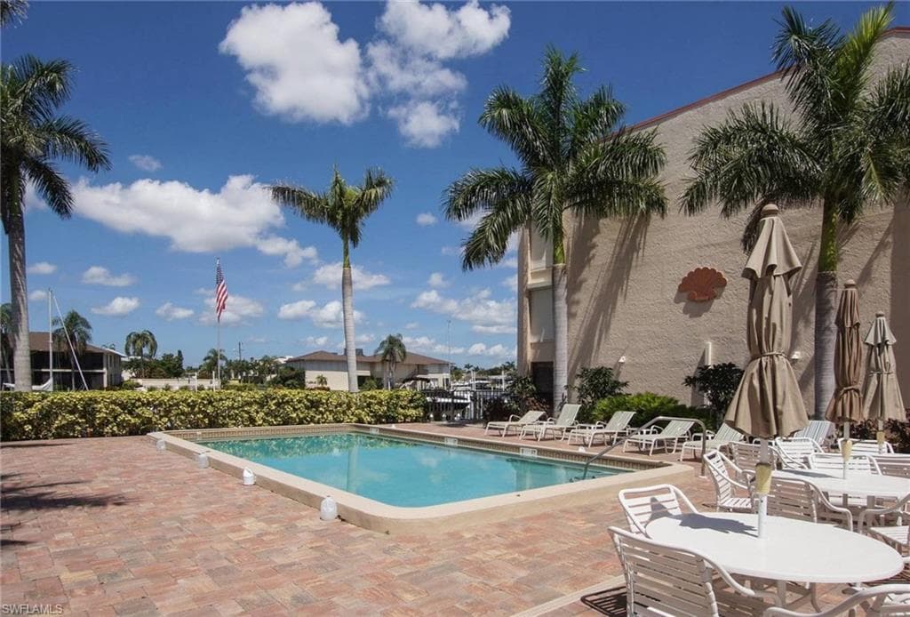 4010 SE 20th PL # 1, CAPE CORAL FL 33904-23