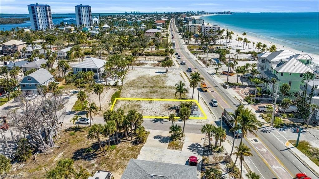 96 Hercules DR, FORT MYERS BEACH FL 33931-1