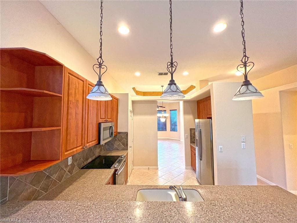 15459 Laguna Hills DR, FORT MYERS FL 33908-11