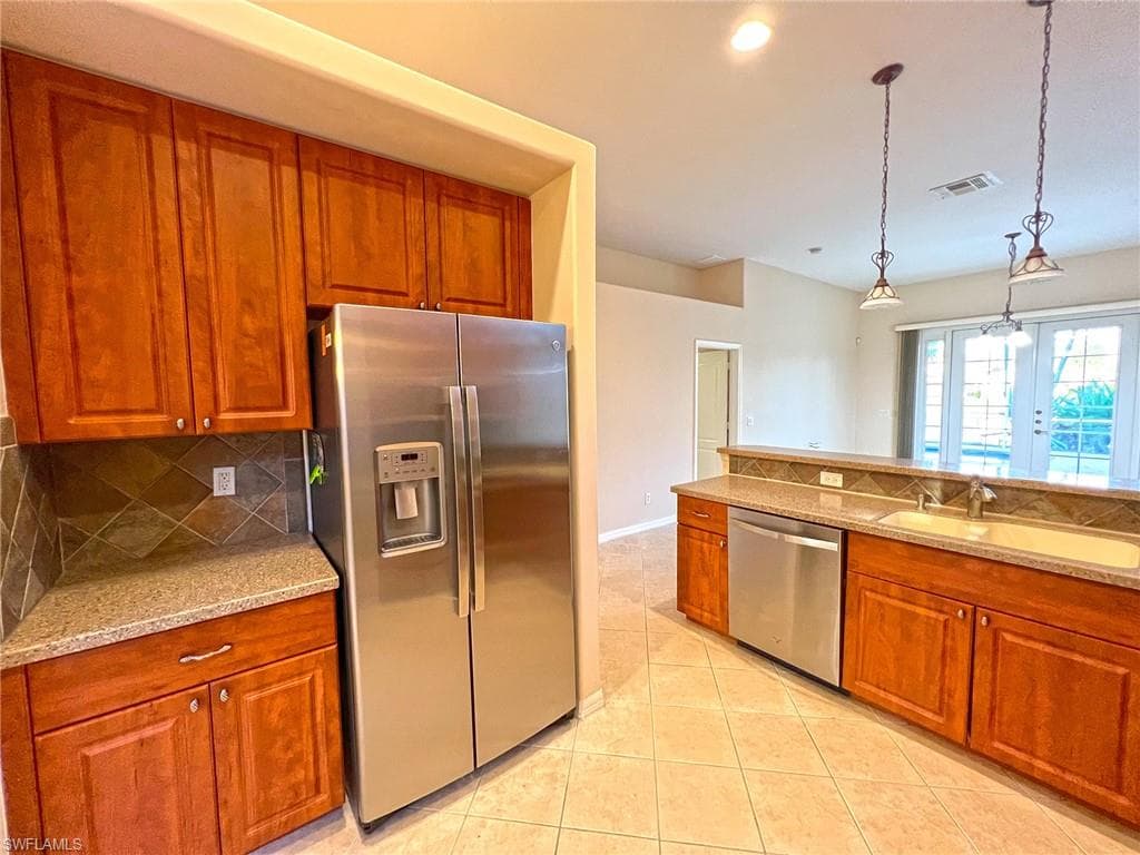 15459 Laguna Hills DR, FORT MYERS FL 33908-14