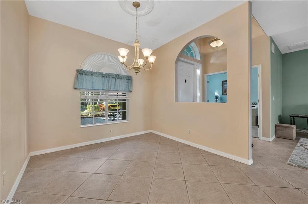 3685 Yosemite CT, NAPLES FL 34116-7