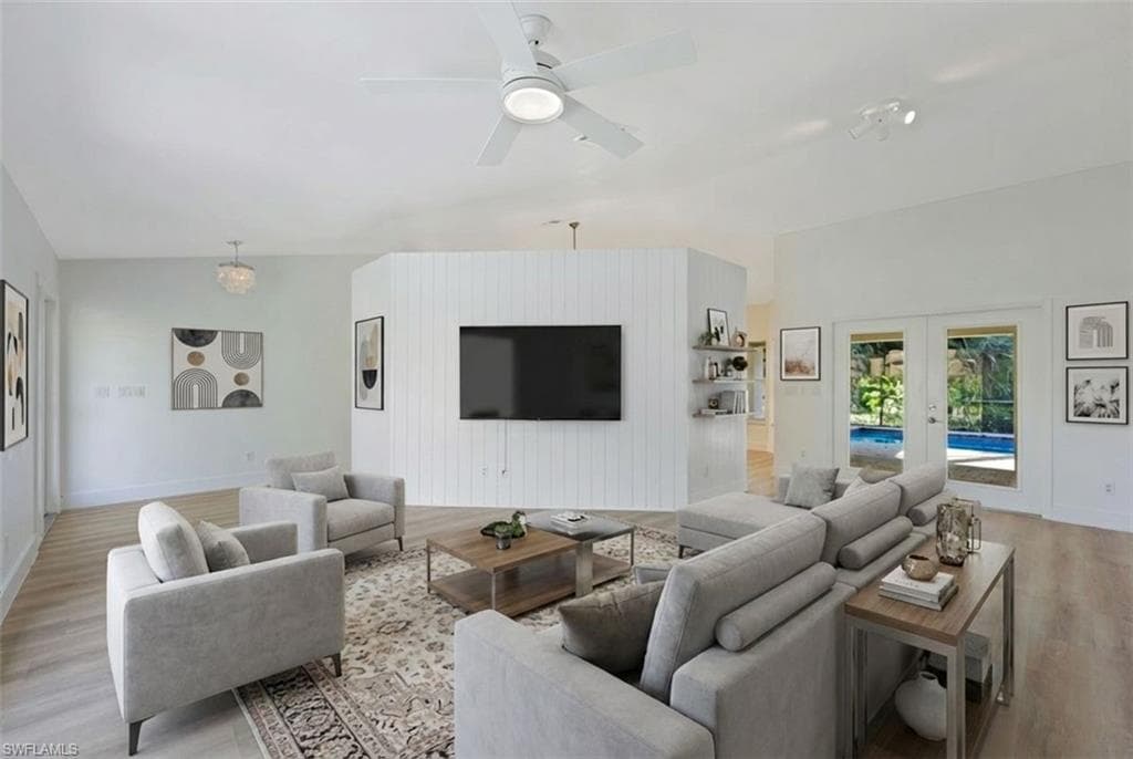 224 Channing CT, NAPLES FL 34110-2