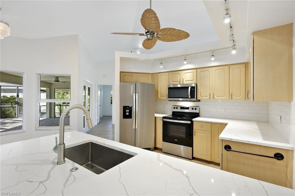 224 Channing CT, NAPLES FL 34110-7