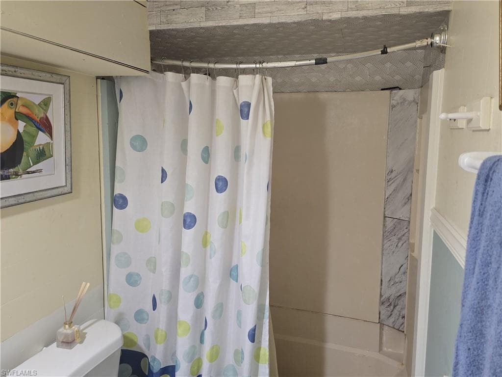 10632 Woods CIR # 1, BONITA SPRINGS FL 34135-6