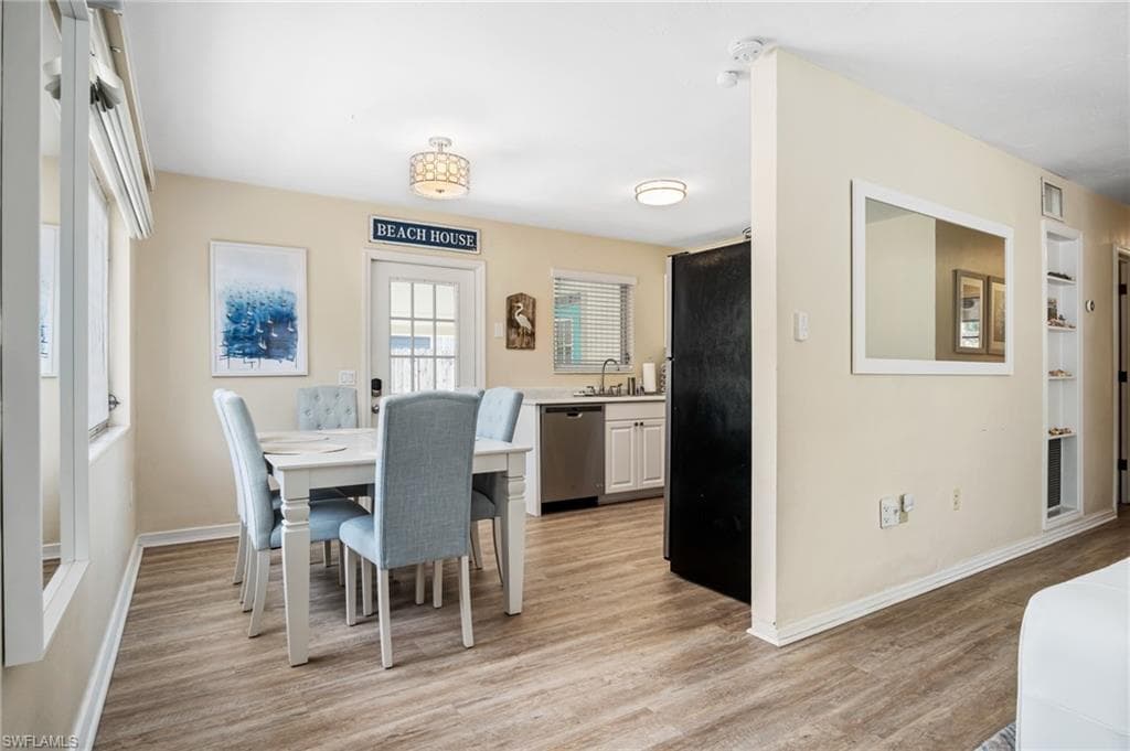 1097 Sperling AVE, NAPLES FL 34103-16