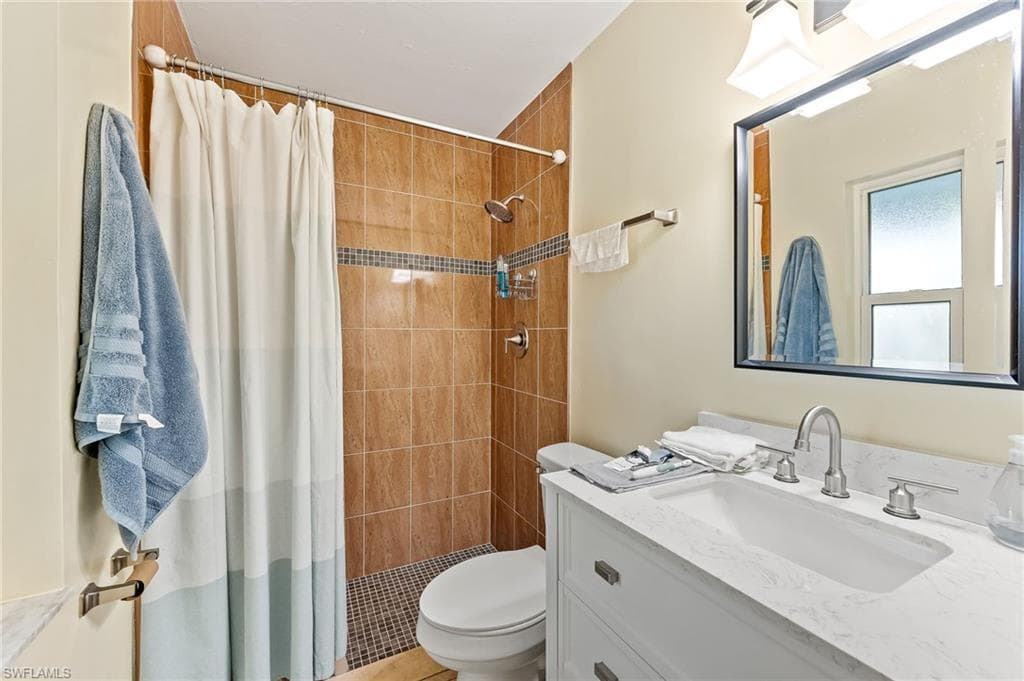 21520/522 Indian Bayou DR, FORT MYERS BEACH FL 33931-45