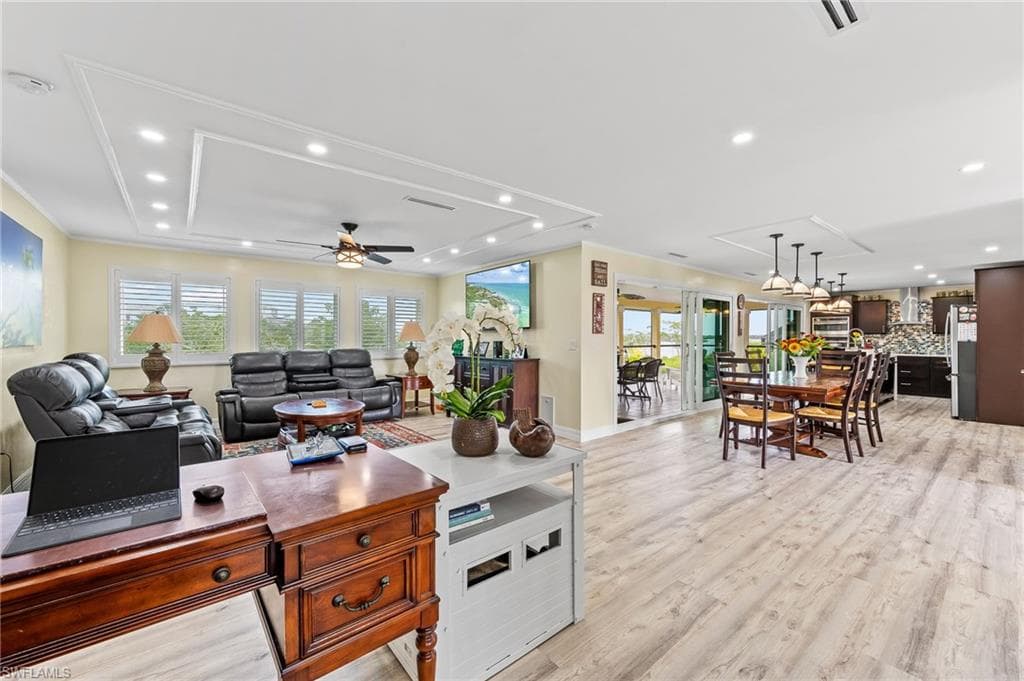 21520/522 Indian Bayou DR, FORT MYERS BEACH FL 33931-12