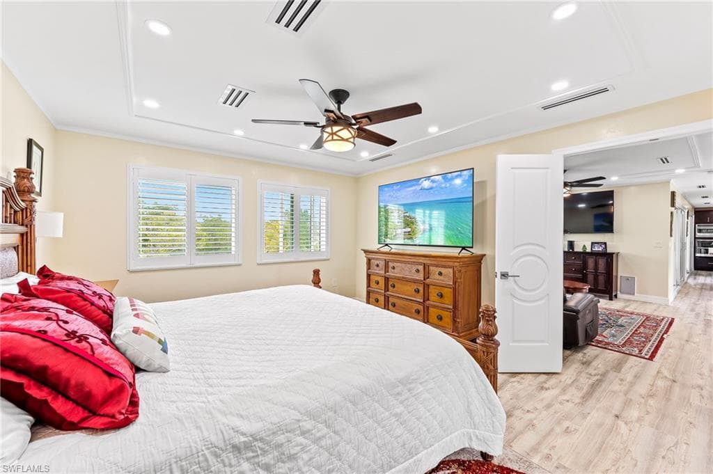 21520/522 Indian Bayou DR, FORT MYERS BEACH FL 33931-29