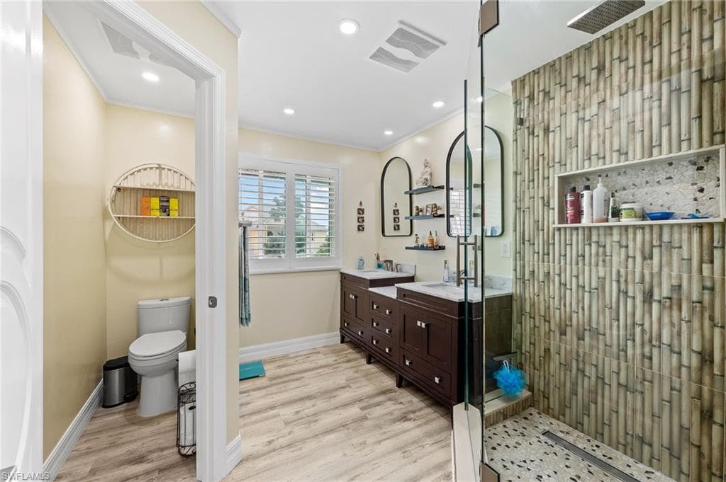 21520/522 Indian Bayou DR, FORT MYERS BEACH FL 33931-32