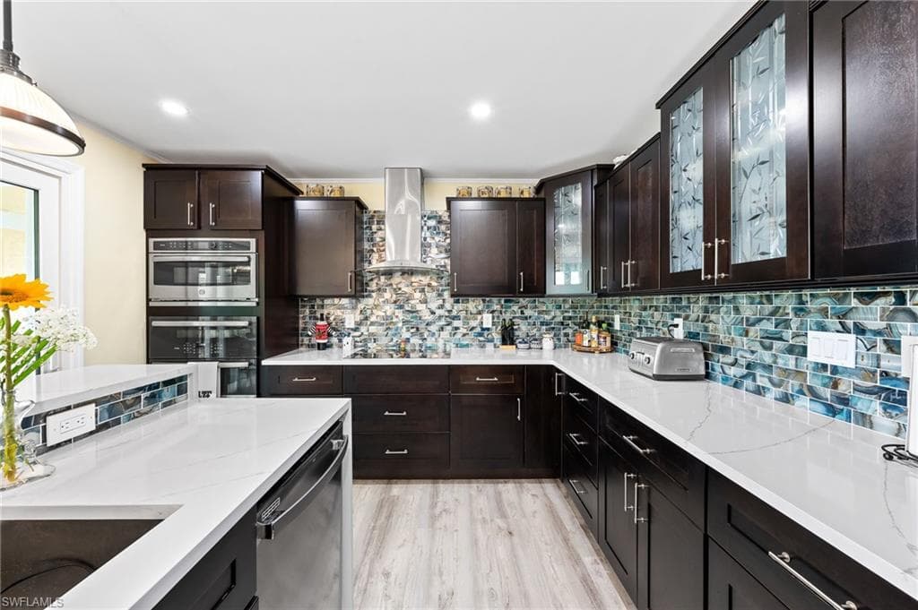 21520/522 Indian Bayou DR, FORT MYERS BEACH FL 33931-18