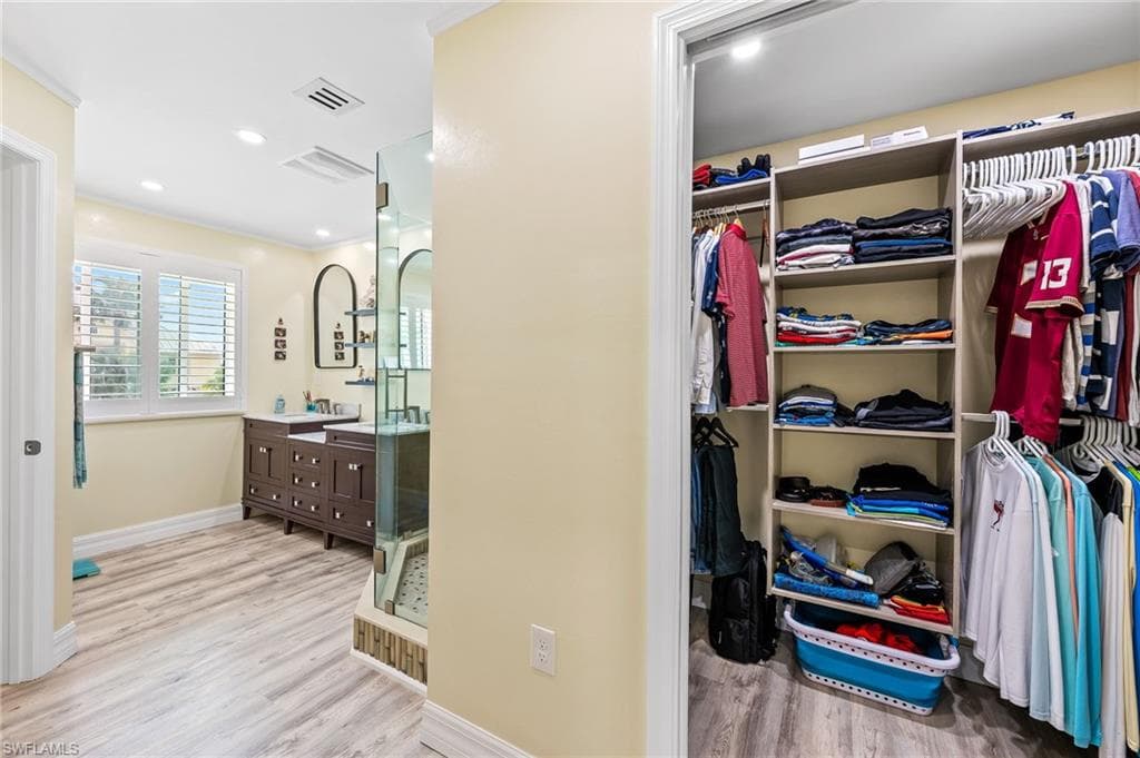21520/522 Indian Bayou DR, FORT MYERS BEACH FL 33931-30