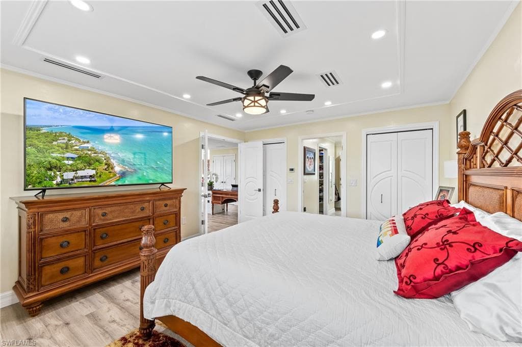 21520/522 Indian Bayou DR, FORT MYERS BEACH FL 33931-28