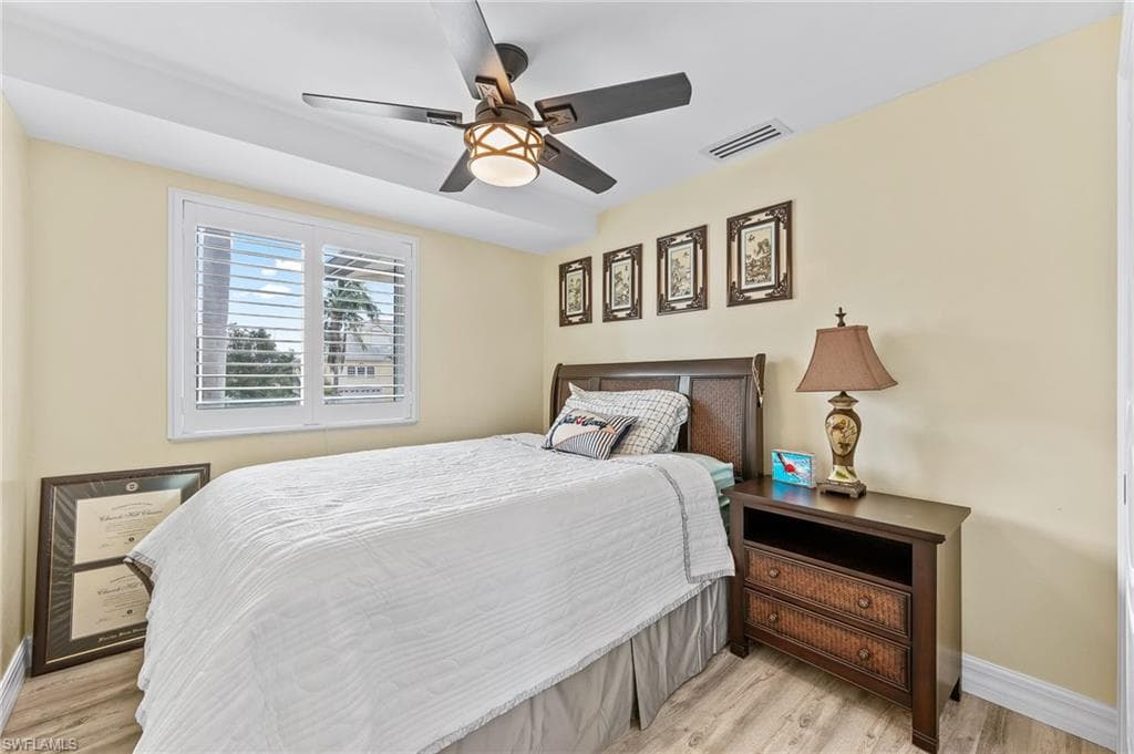 21520/522 Indian Bayou DR, FORT MYERS BEACH FL 33931-24