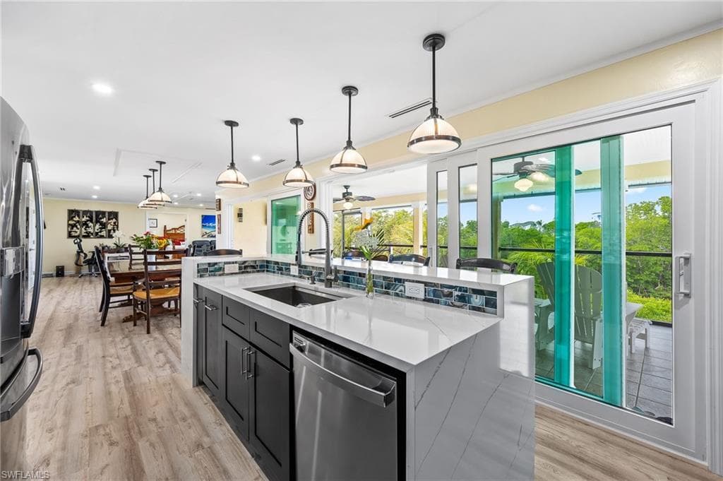 21520/522 Indian Bayou DR, FORT MYERS BEACH FL 33931-20