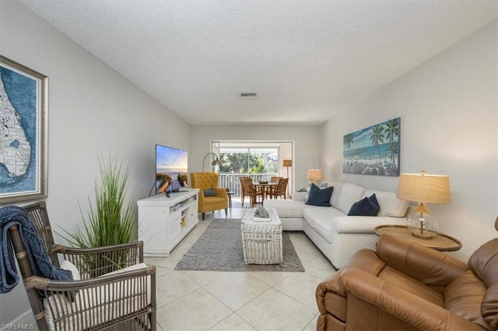 4126 Belair LN # B6, NAPLES FL 34103-1