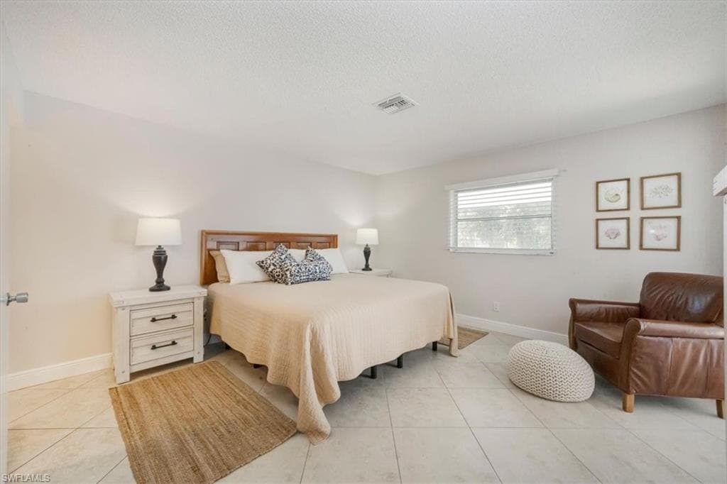 4126 Belair LN # B6, NAPLES FL 34103-13