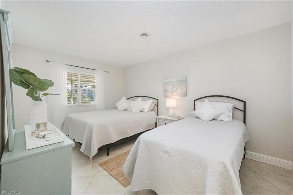 4126 Belair LN # B6, NAPLES FL 34103-18
