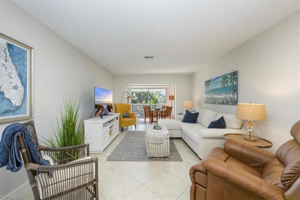 4126 Belair LN # B6, NAPLES FL 34103-3