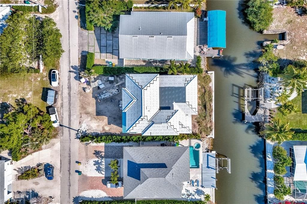 2750 Gulfview DR, NAPLES FL 34112-11