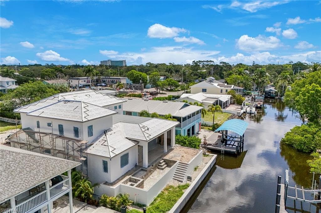 2750 Gulfview DR, NAPLES FL 34112-7