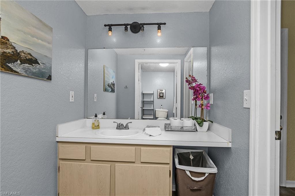 23500 Walden Center DR # 303, ESTERO FL 34134-16