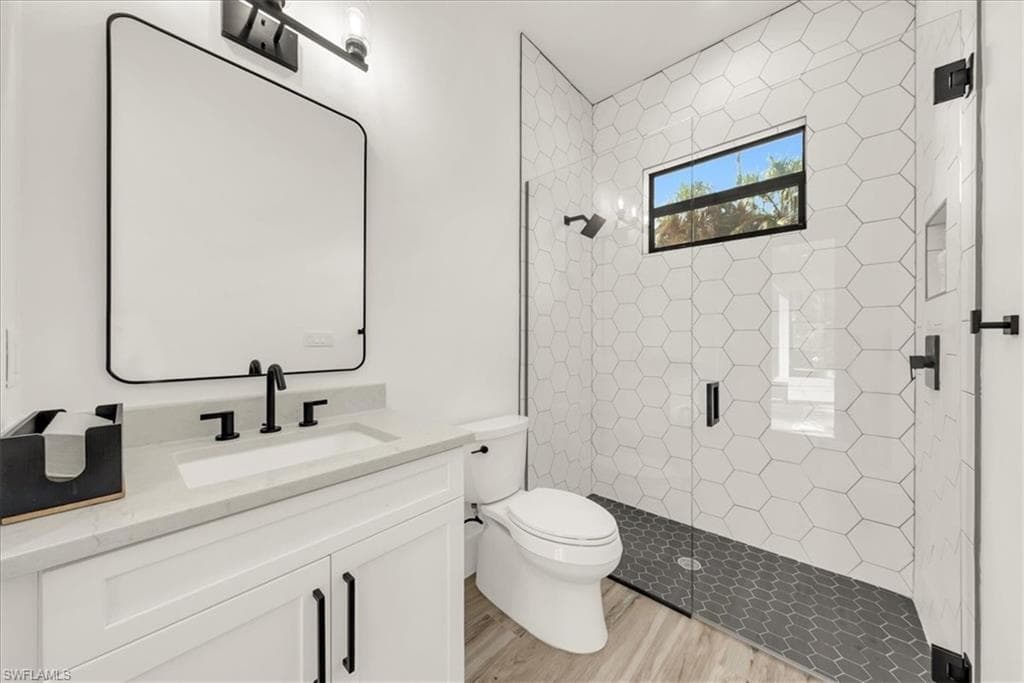 4186 3rd AVE NW, NAPLES FL 34119-25