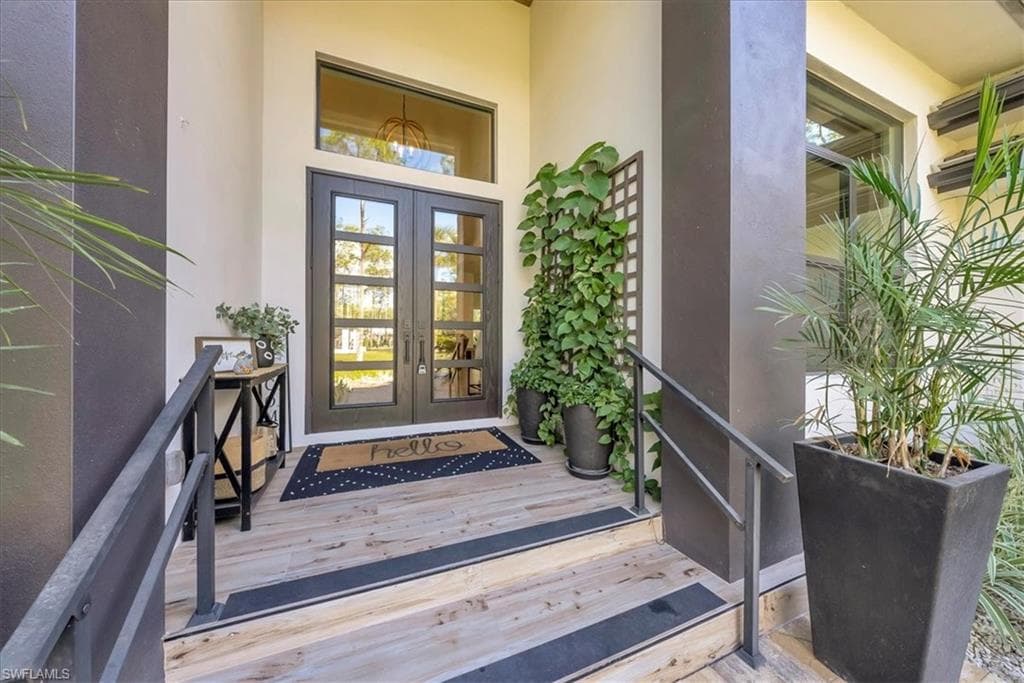 4186 3rd AVE NW, NAPLES FL 34119-4