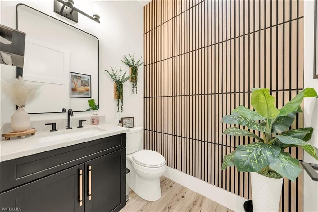 4186 3rd AVE NW, NAPLES FL 34119-23