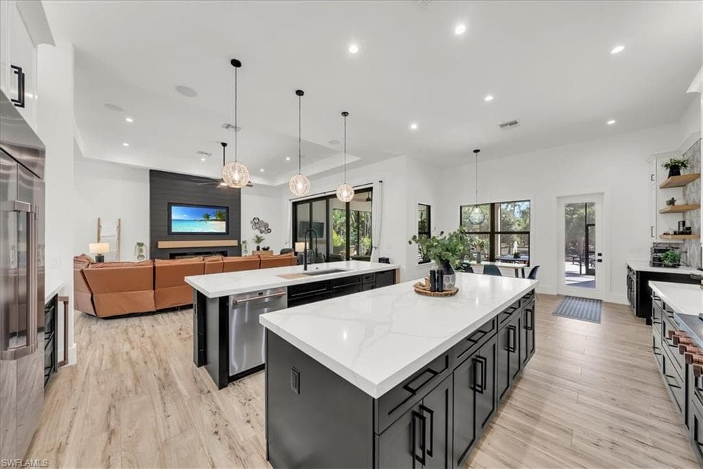 4186 3rd AVE NW, NAPLES FL 34119-14