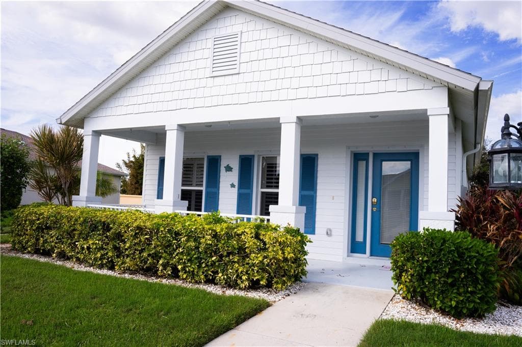 295 Destiny CIR, CAPE CORAL FL 33990-3