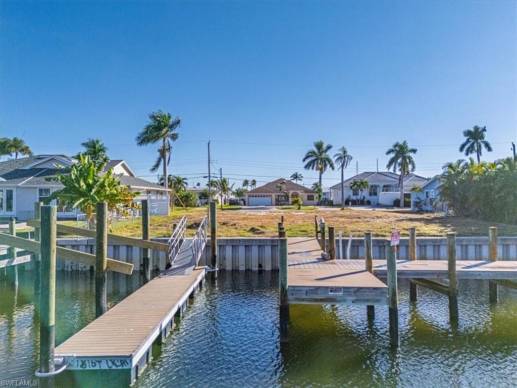 18164 Cutlass DR, FORT MYERS BEACH FL 33931-7