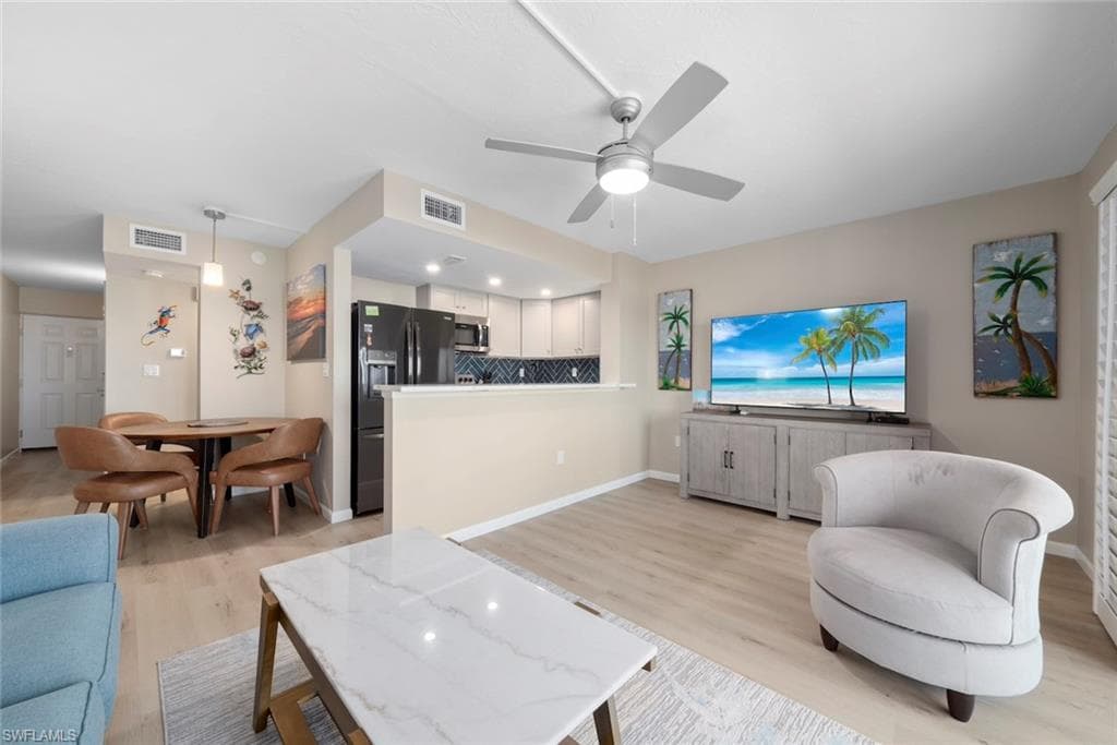 2230 Camino Del Mar DR, SANIBEL FL 33957-5