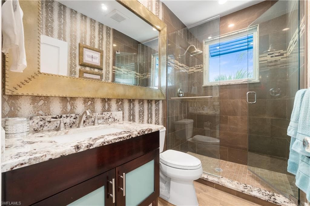 237 Bayfront DR-32