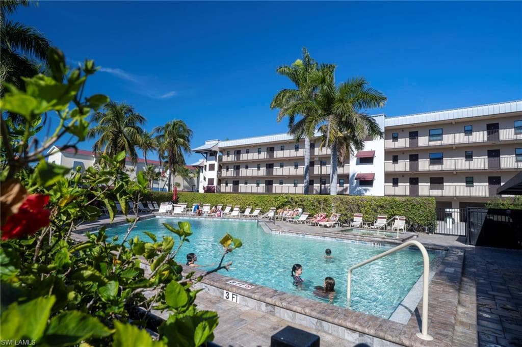 803 River Point DR # 105B, NAPLES FL 34102-34