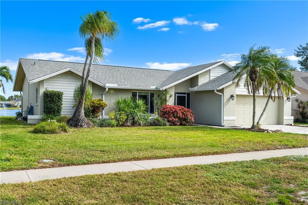 10570 Regent CIR, NAPLES FL 34109-5