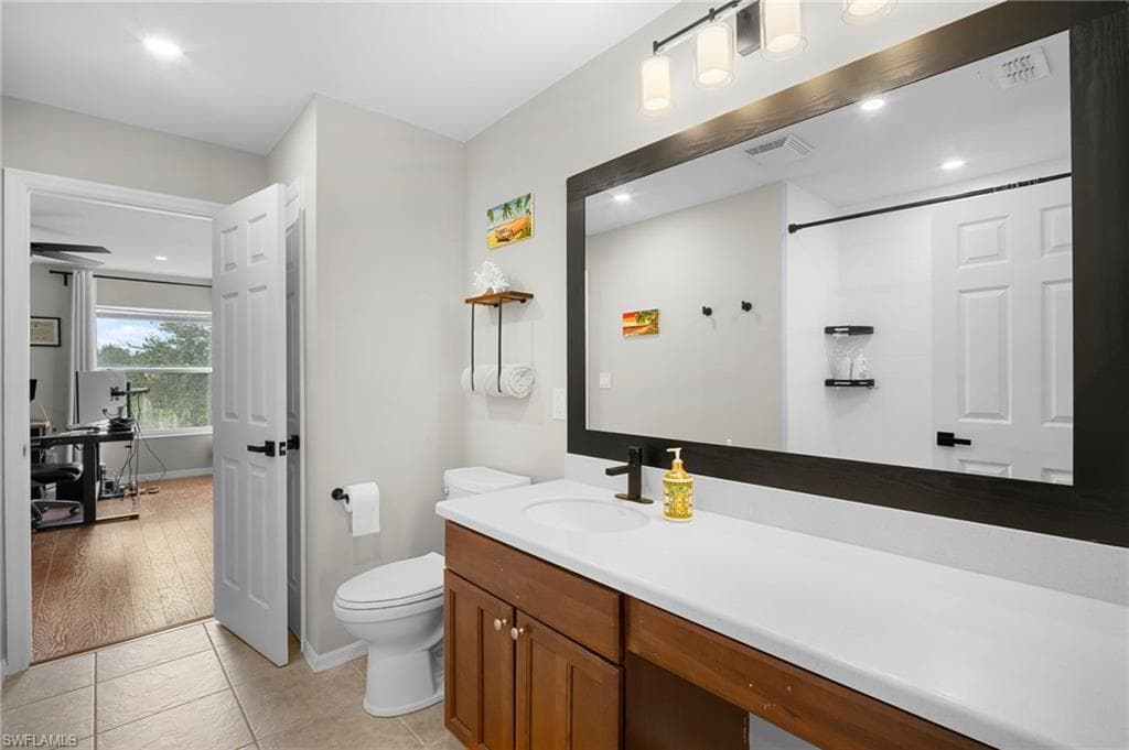 13328 Little Gem CIR, FORT MYERS FL 33913-32