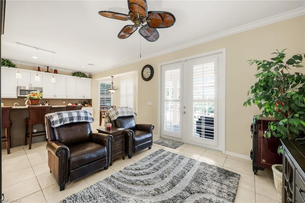 8493 Laurel Lakes BLVD, NAPLES FL 34119-15