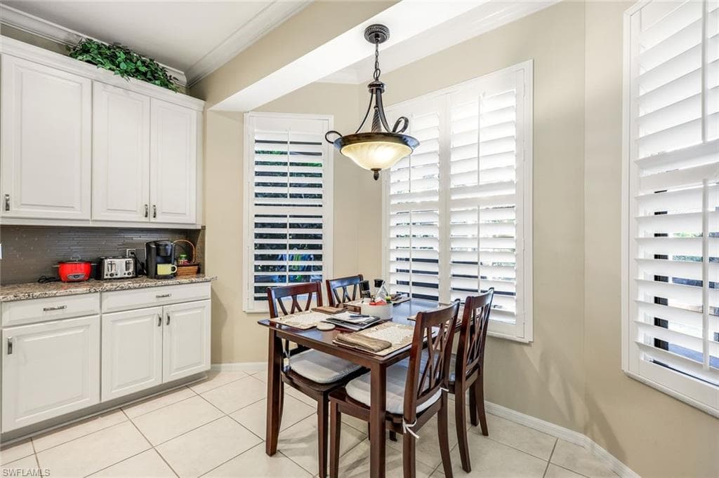 8493 Laurel Lakes BLVD, NAPLES FL 34119-11