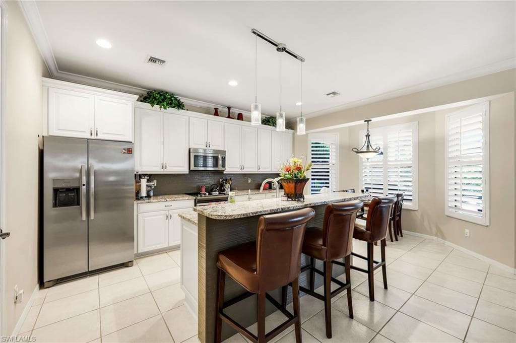 8493 Laurel Lakes BLVD, NAPLES FL 34119-8