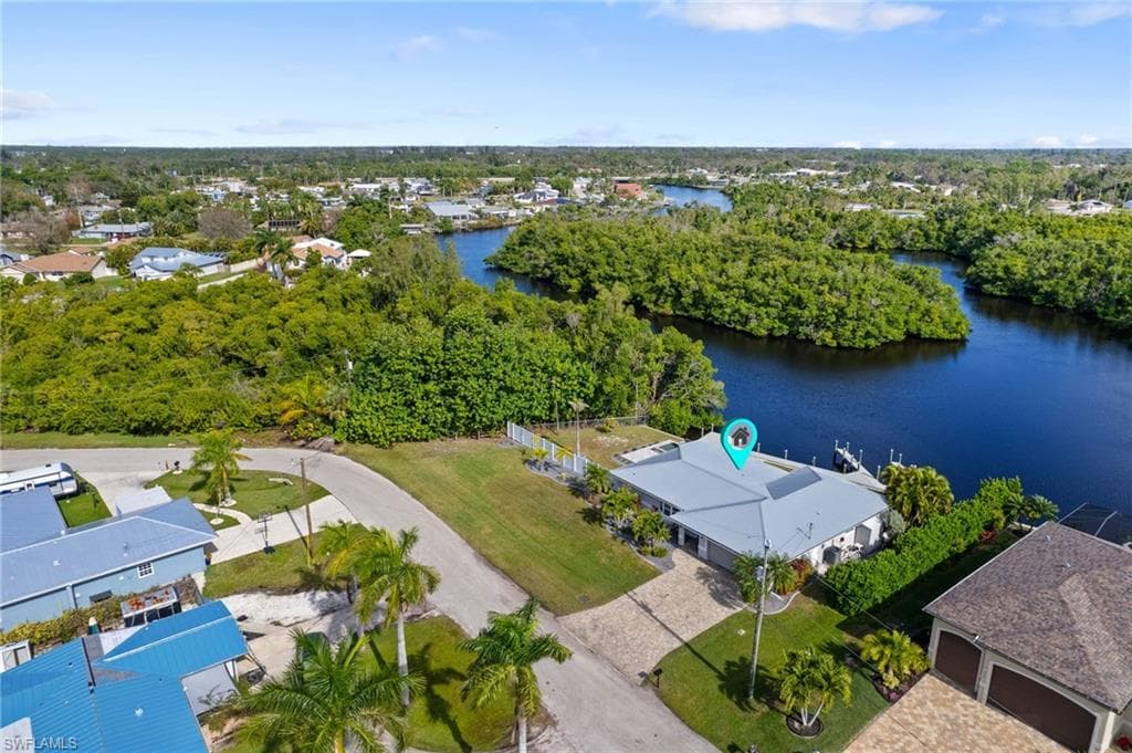 432 Seaworthy RD, NORTH FORT MYERS FL 33903-23