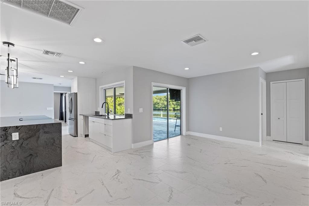 432 Seaworthy RD, NORTH FORT MYERS FL 33903-18
