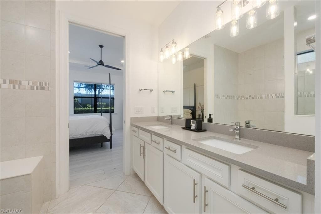 7222 Wilton DR, NAPLES FL 34109-13