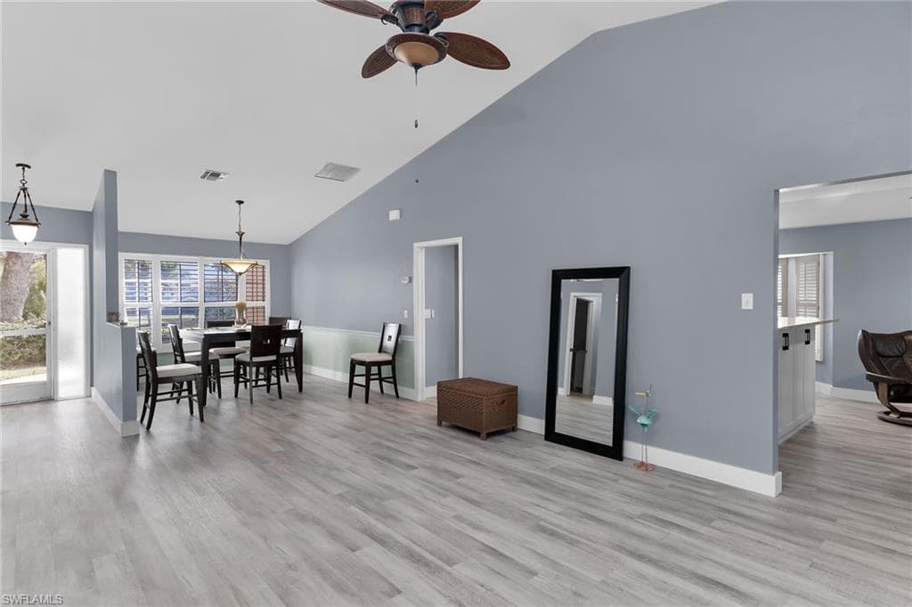 789 Coldstream CT, NAPLES FL 34104-2