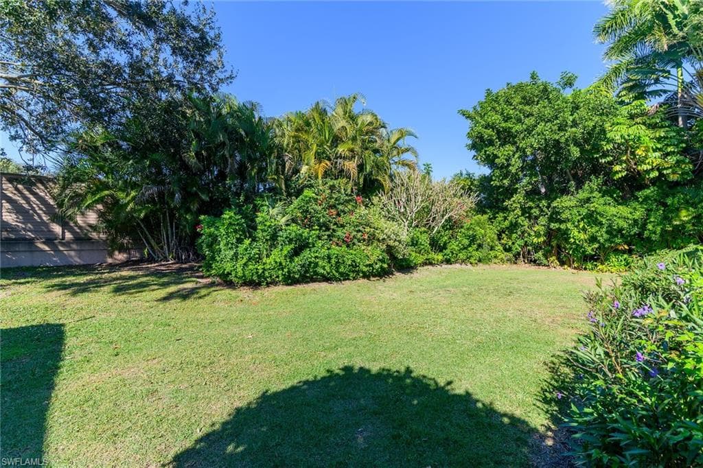 789 Coldstream CT, NAPLES FL 34104-24