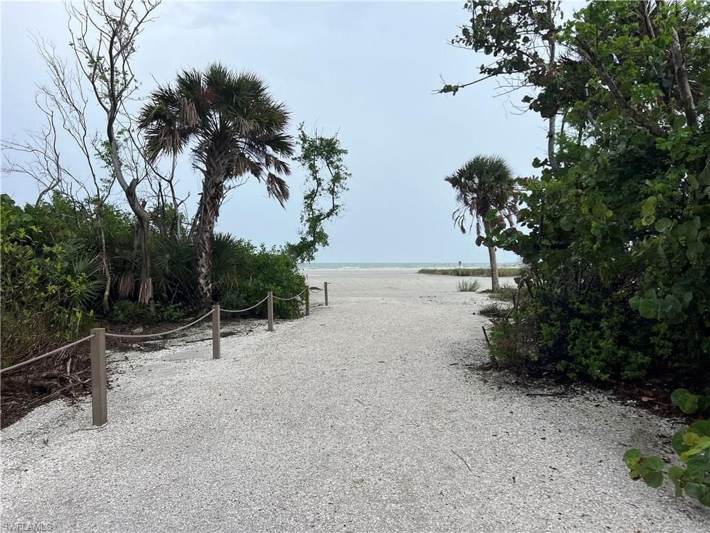 486 Ponce De Leon RD, SANIBEL FL 33957-22