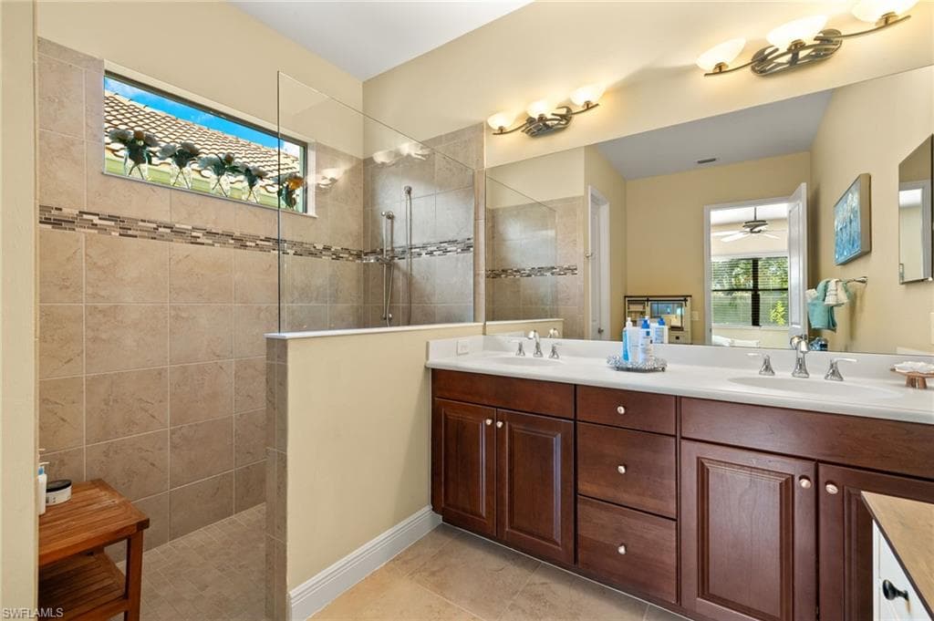 21283 Estero Vista CT, ESTERO FL 33928-25