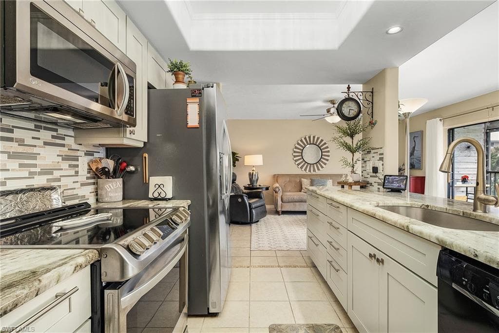 5221 Blue Crab CIR # B4, BOKEELIA FL 33922-6
