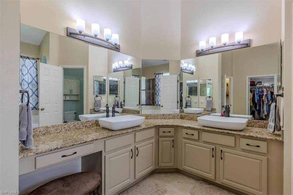 17410 Sterling Lake DR, FORT MYERS FL 33967-18