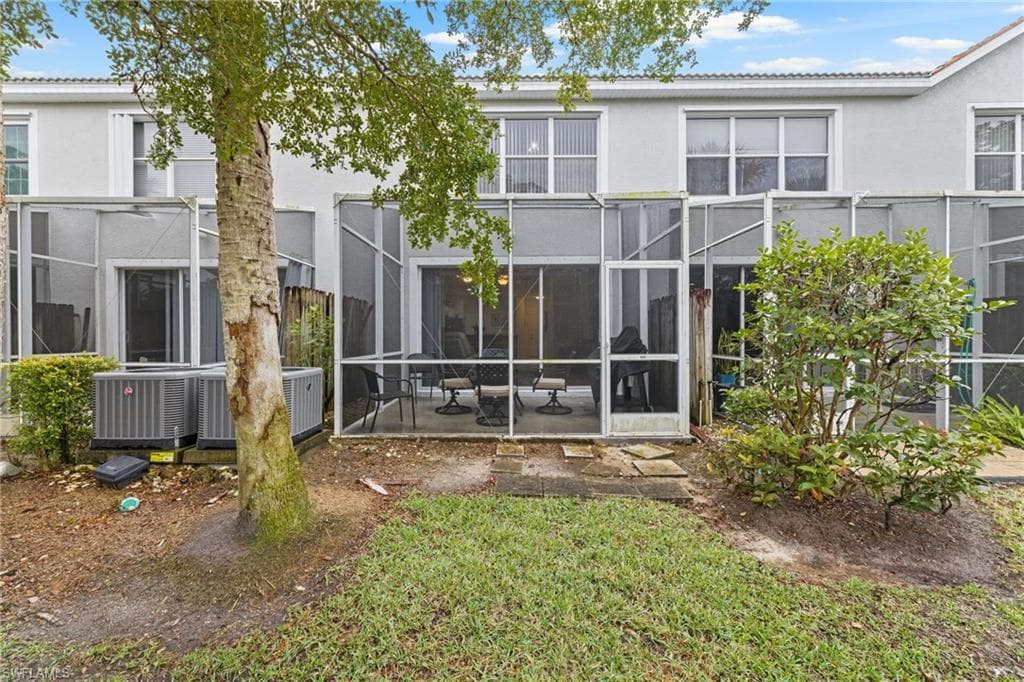 8290 Village Edge CIR # 4, FORT MYERS FL 33919-26