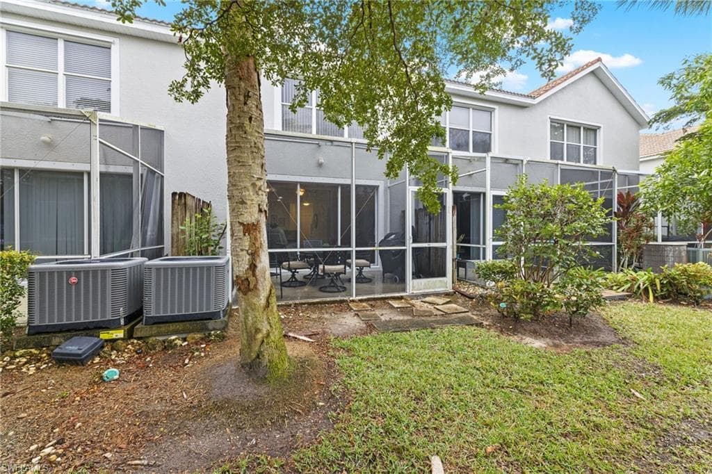 8290 Village Edge CIR # 4, FORT MYERS FL 33919-27